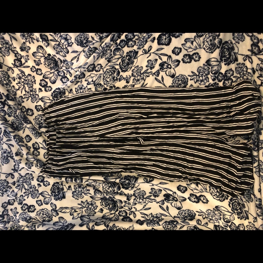 Flowy black and white striped pants